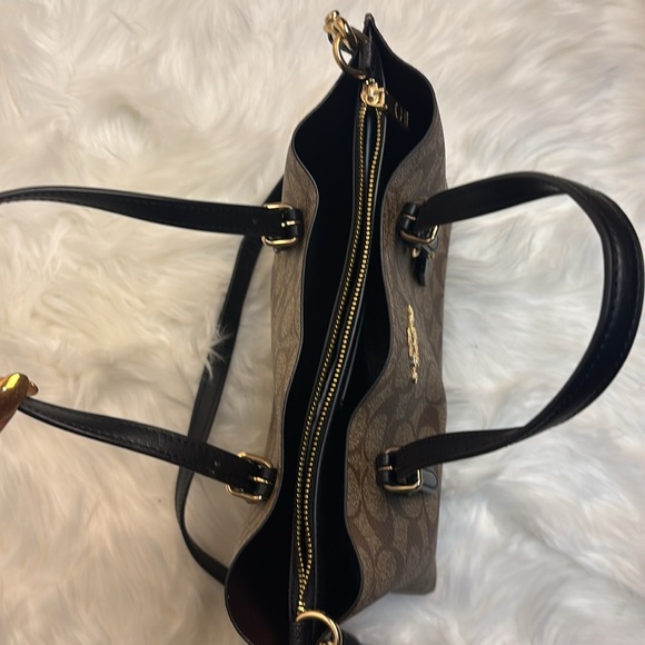 Coach Mollie 25 Tote - Picture 11 of 13